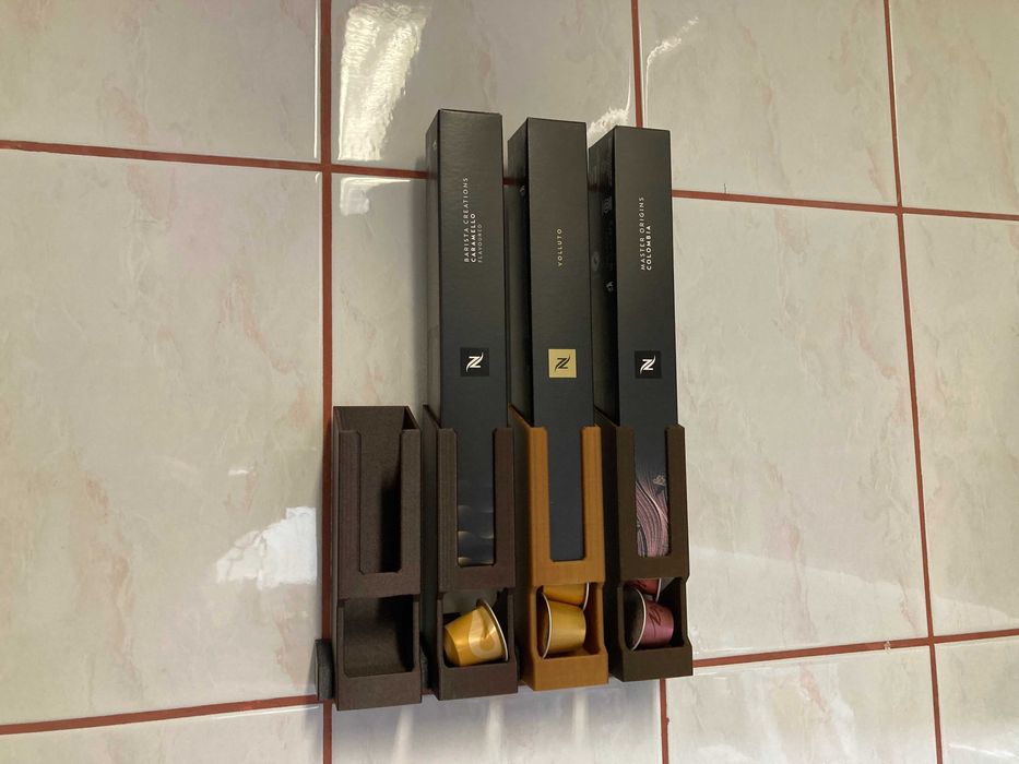 Dispenser Capsule Cafea Nespresso din Pigmenti de Vin, Alge sau Porumb