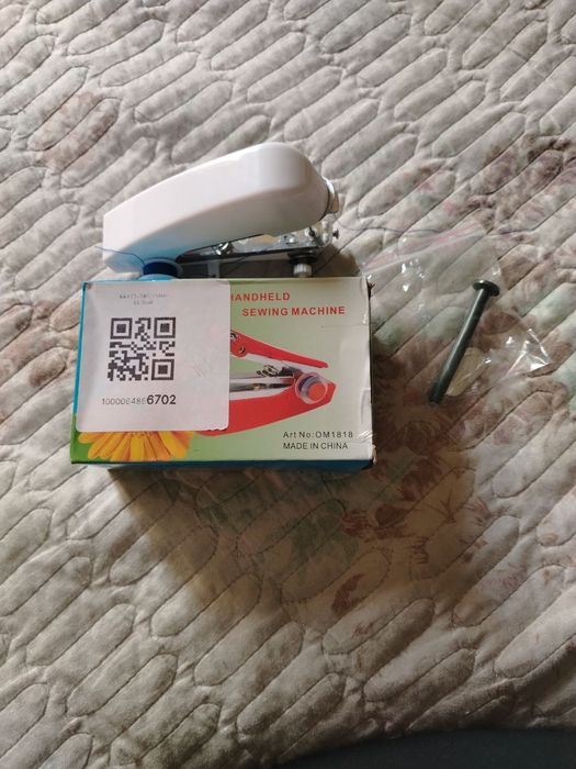 Машинка ручная для шитья