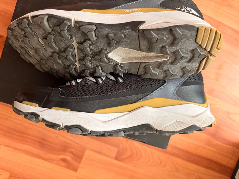 Мъжки маратонки M VECTIV TARAVAL - TNFBLK/MINRLGLD
 The North Face