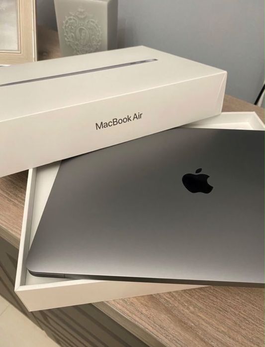 Apple MacBook Air 13