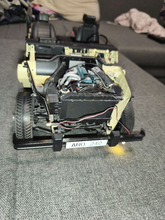 Macheta ARO 240 1:8 completa până la Nr.100