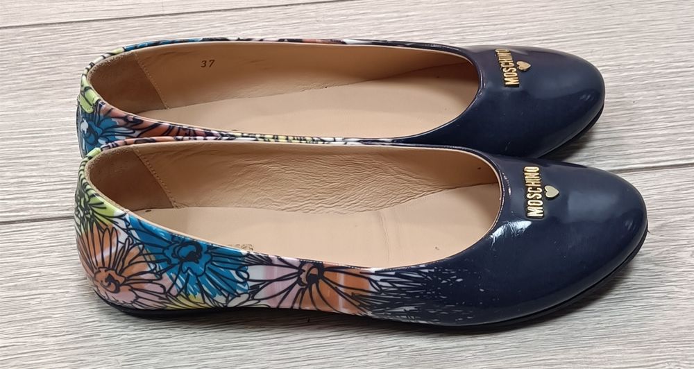 Vand balerini Moschino nr. 37