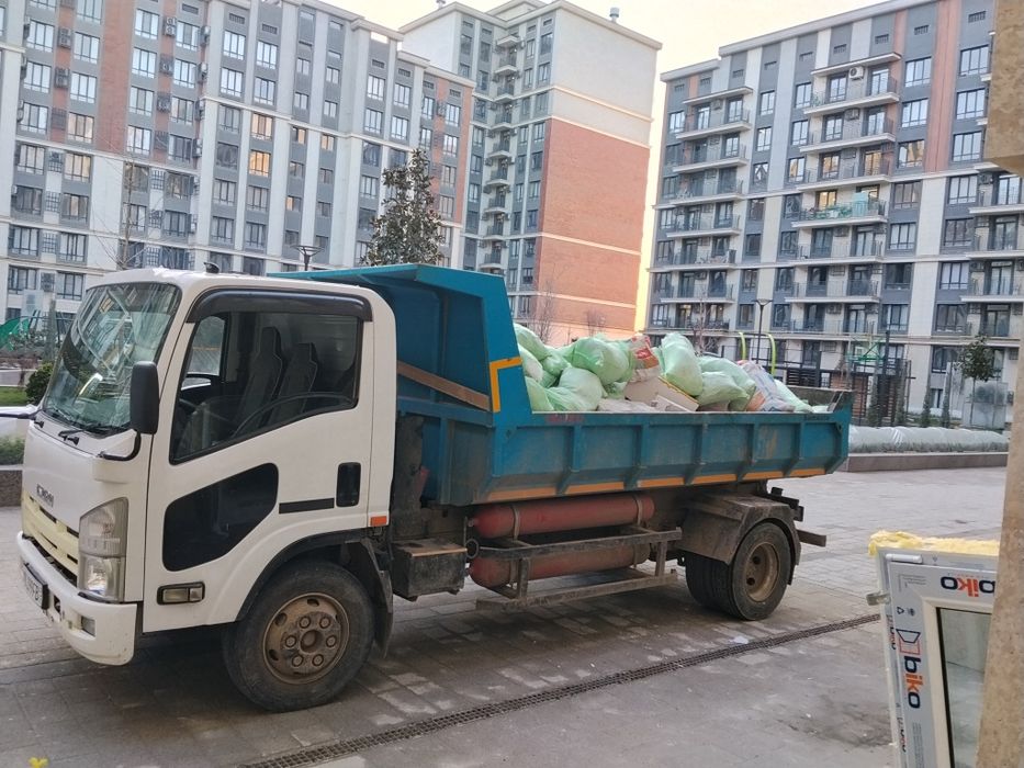 Вывоз мусорa исузи. Строи мусор. Vivoz musor isuzi 24/7