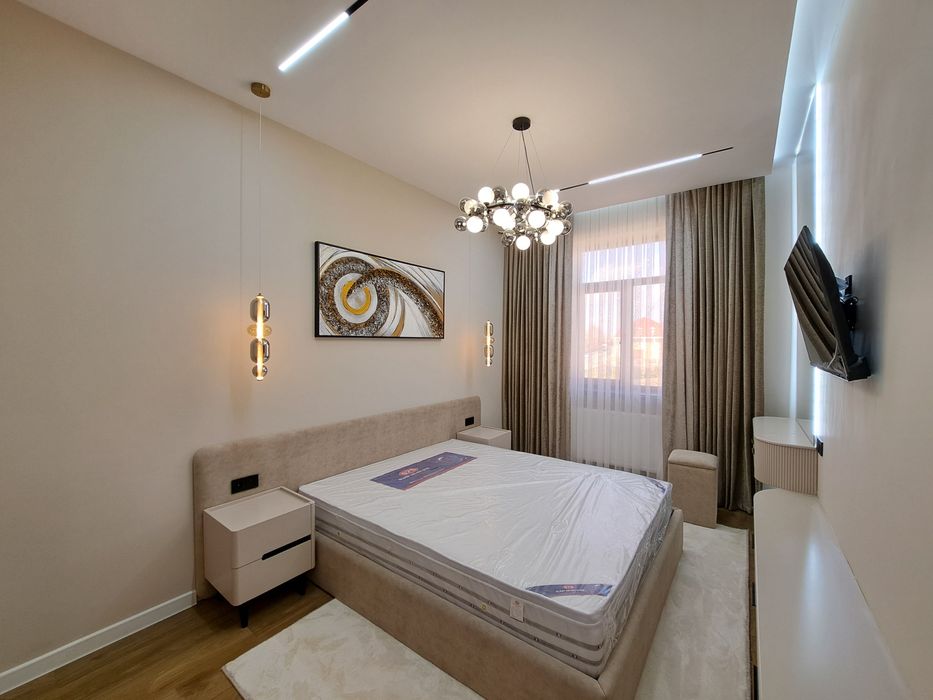 3 xonali lux kvartira sotiladi 110 m²