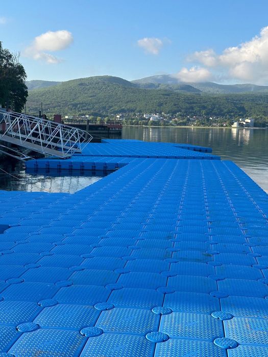Ponton modular plaja plutitoare
