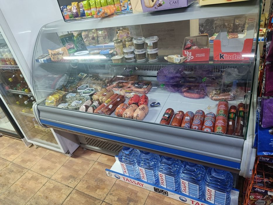 Витринный холодильник