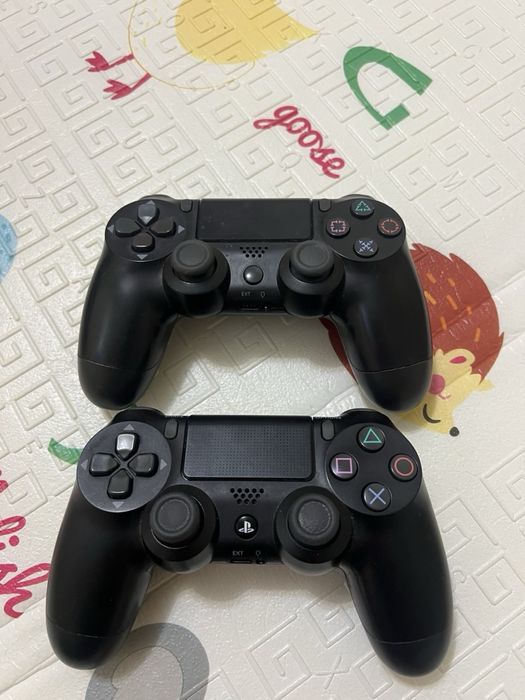 Продам Плестейшн 4 хорошем состоянием