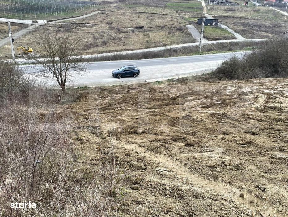 Teren intravilan 1.525 mp – Valea Jelnei, aproape de Bistrita, negoc