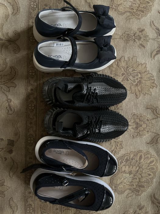 Продам детские туфли