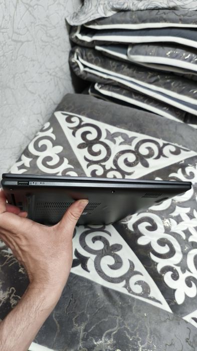 ASUS Vivobook 16X ноутбук