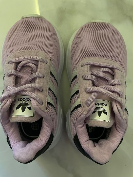 Маратонки Адидас