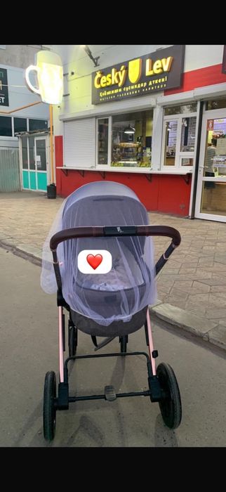 Продам детскую коляску Ining Baby