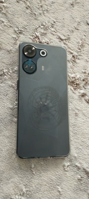 Telefon sotiladi COMON 20 pro