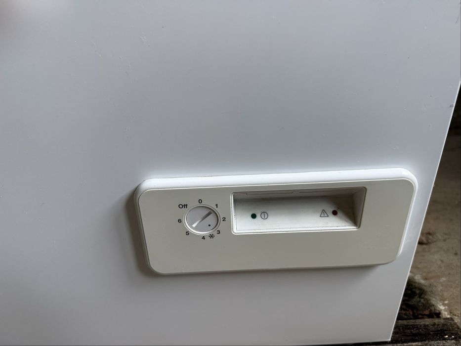 Lada frigorifica zanussi 400 litri