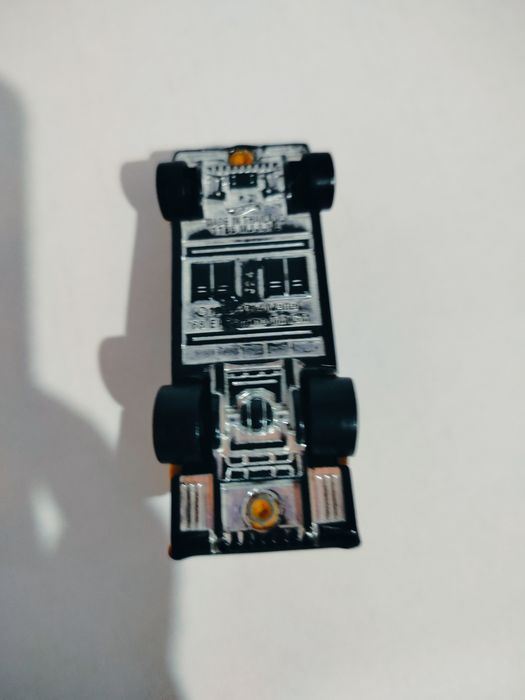 Продам машинку hot wheels