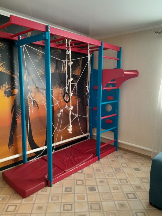 Шведская стенка,деревянная