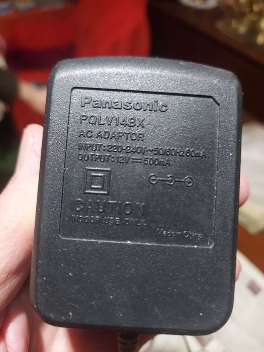 Продаю  радиотелефон на запчасти  + адаптер