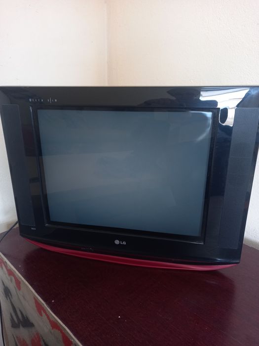 Продается телевизор lg
