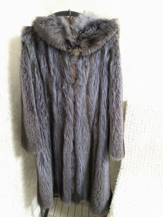 Продам шубу из енота