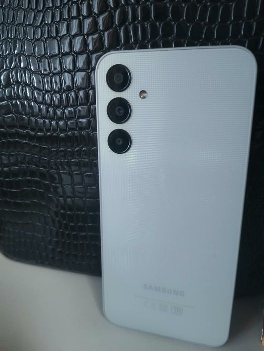 Samsung A25 Бушный