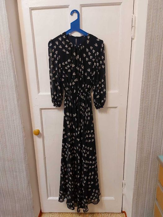 продам платья на выход