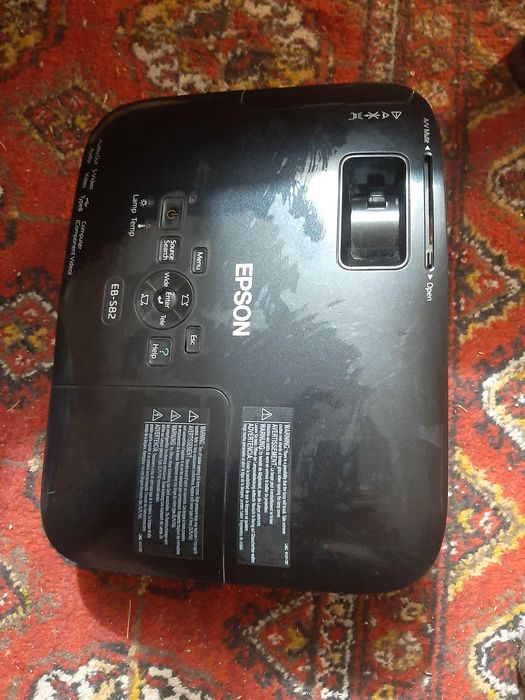 Ишлатилган проектор Epson сотилади