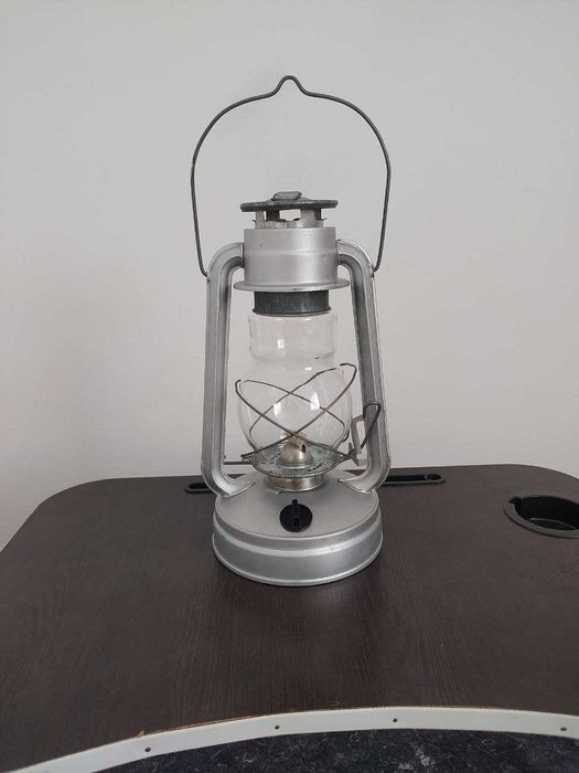 Светильники ретро. Разного стиля. Производства прошлого века.