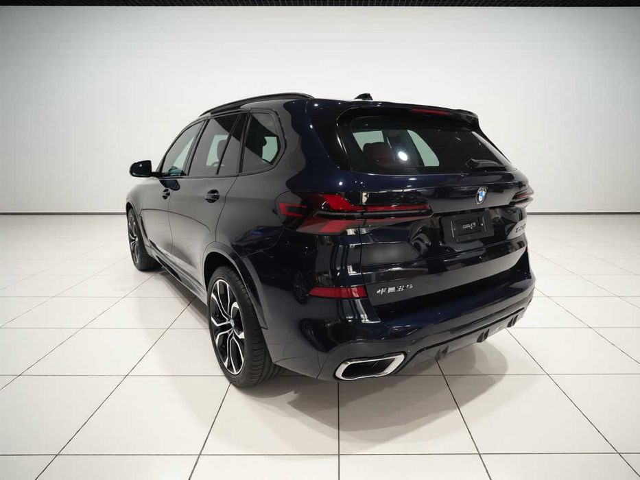 BMW X5 2026 xDrive 40Li M Sport Night Package