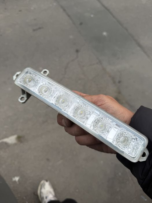 Vand lumini de zi drl pentru peugeot /citroen original