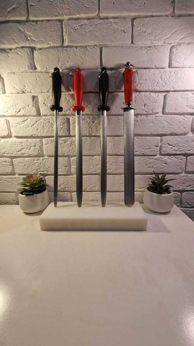 Круглый Мусат (Красный-Черный)