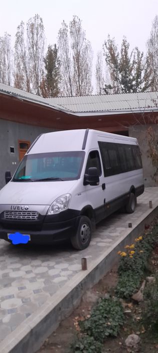 Микроавтобус Ивеко дейли