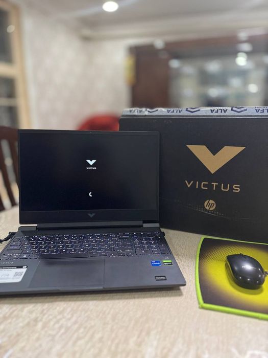 HP VICTUS 15 ...