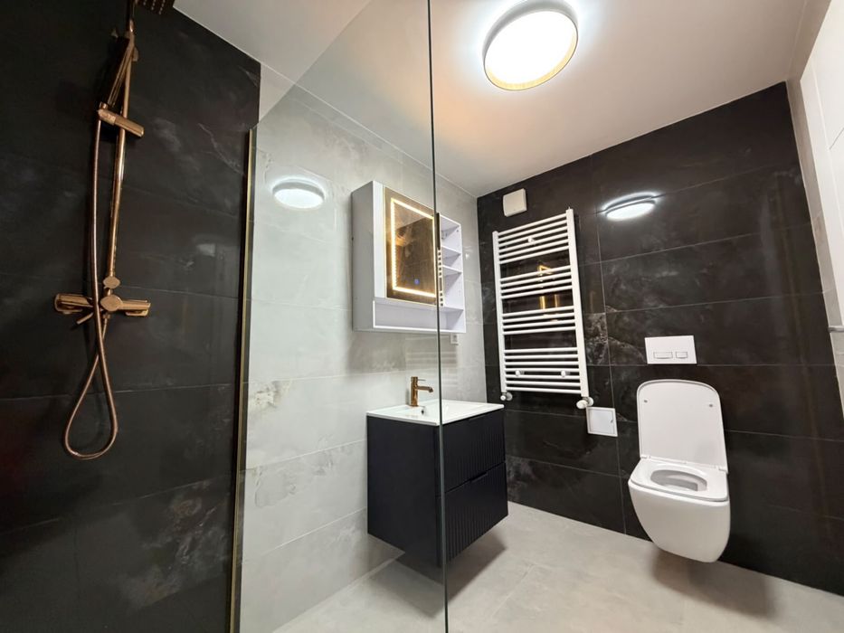 Proprietar ofer spre închiriere apartament modern, 2 camere – Vienna Parkside | Prima închiriere | Parcare inclusă