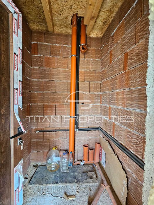 Триетажна къща в Цигов чарк