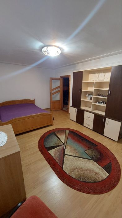 Apartament 2 camere de inchiriat