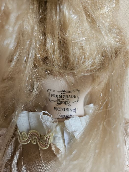 Порцеланови кукли