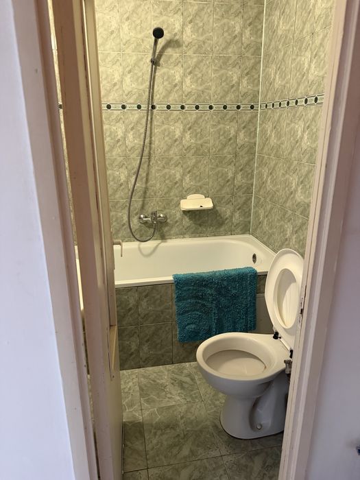 Apartament cu 2 camere, mobilat, de închiriat!