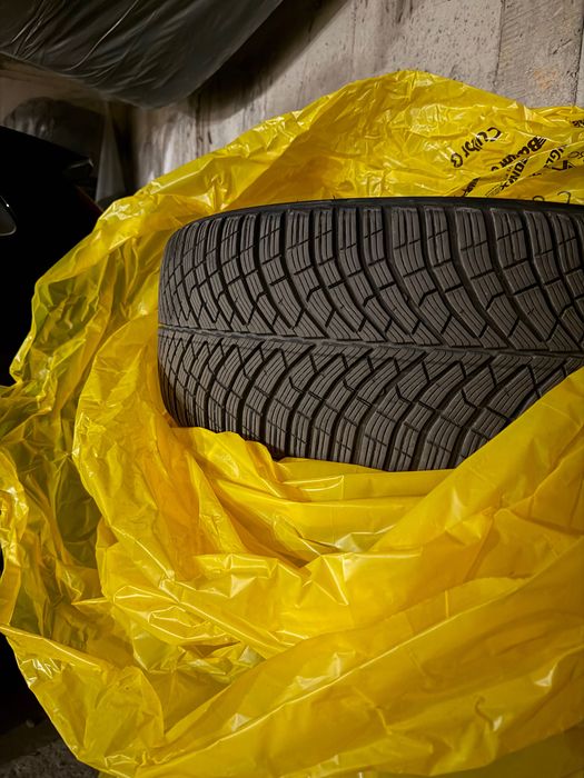 Зимни Гуми Pirelli P Zero Winter 2 235/40 R19