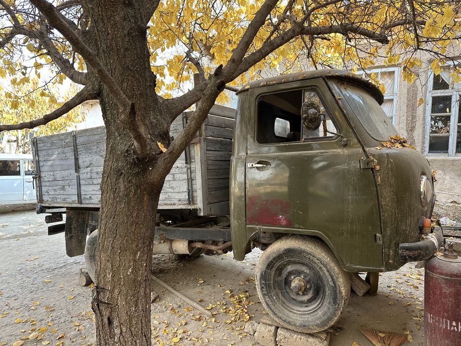 Уаз бортовой сотилади