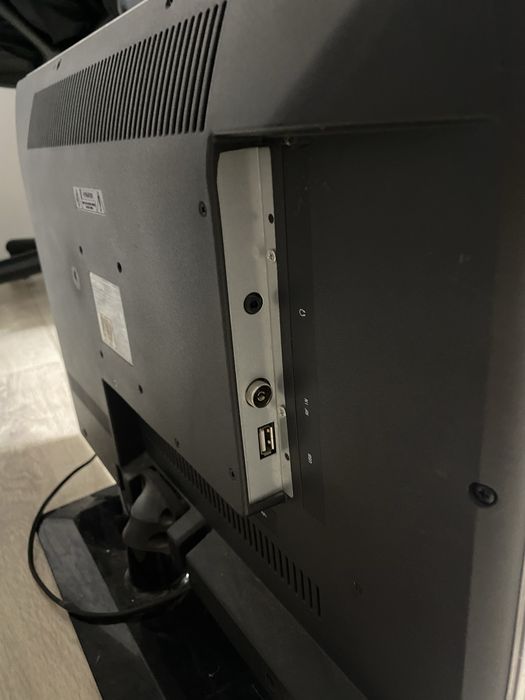 Срочно продам телевизор