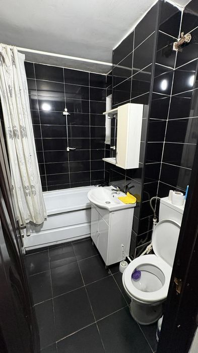 Vand Apartament 3 camere 2 balcoane Vizavi de piata Dacia