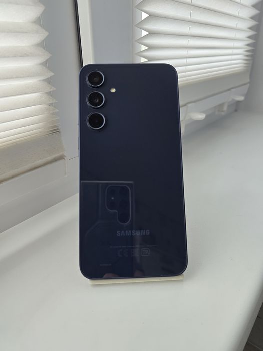 Samsung A35 5G    ...