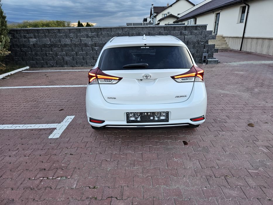 Toyota Auris 1.4 Diesel ~Euro 6~Full Led ~NAVI ~Alb Perlat