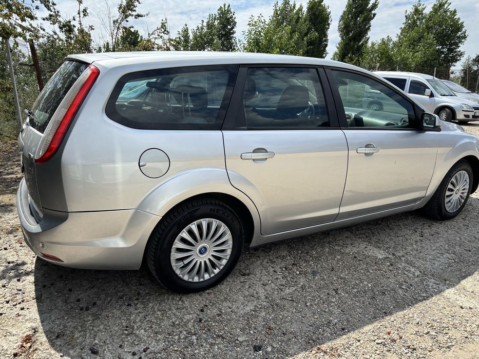 Proprietar /Ford Focus facelift/Schimb cu rulota