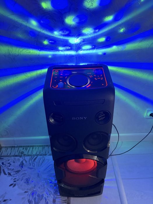 Музыкальная колонка Sony