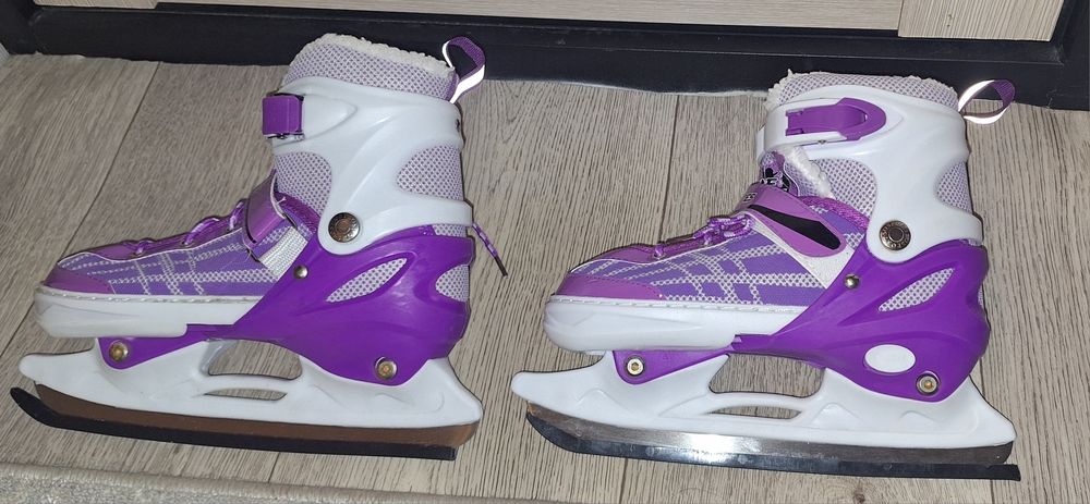 Продам коньки детские