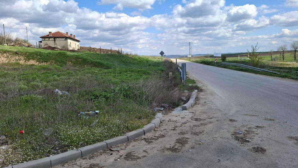 Продава се Парцел в Долна Митрополия - 7500 кв.м за 4 €/кв.м - Снимка #4