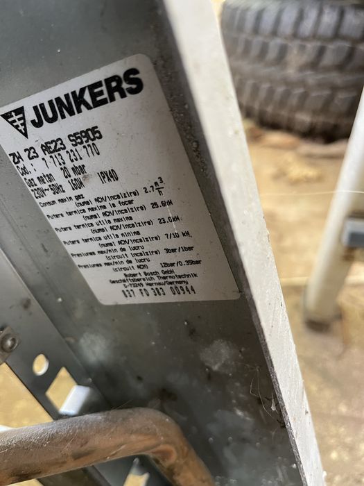 Centrală termică Junkers Bosch 25 kw sh functională,eventual pt.piese