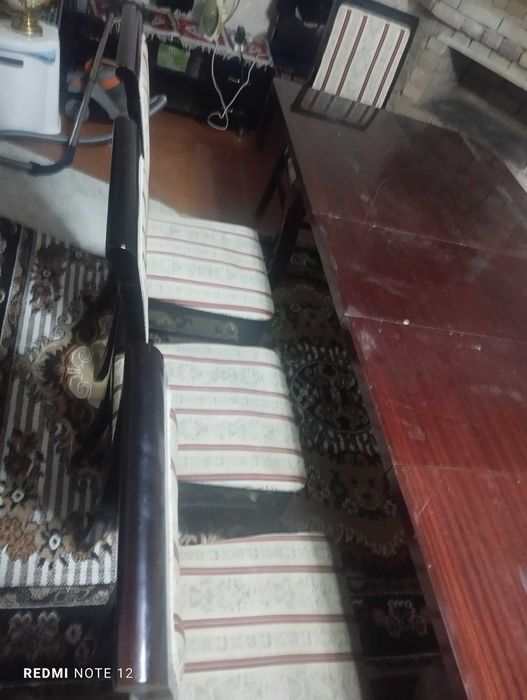 Срочно продается Стол - Стул  комплект.