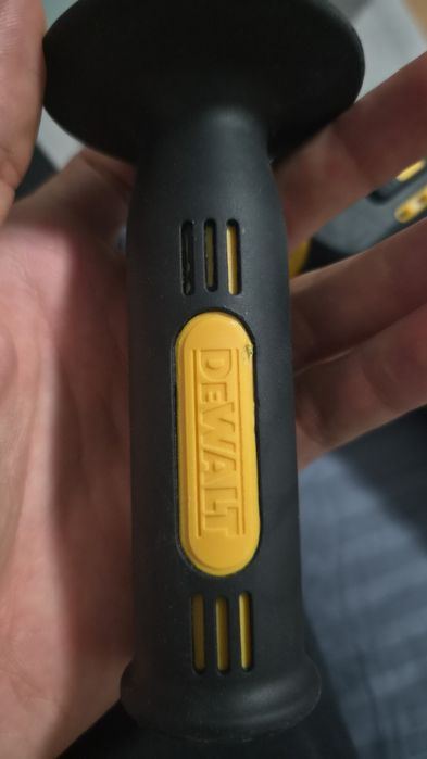 Vând flex dewalt